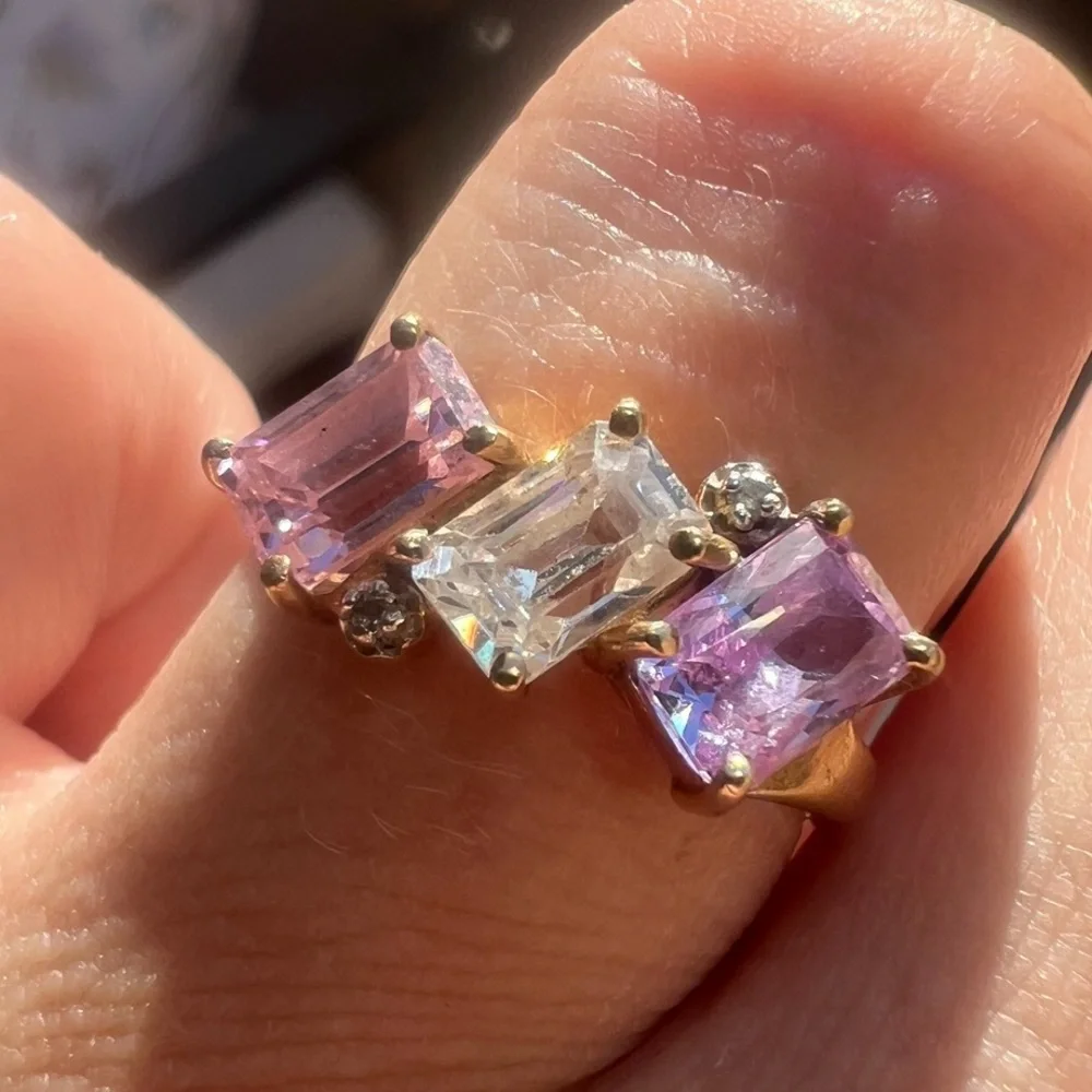 10k Gold ring with pink spinels and diamonds - Picture 13 of 16